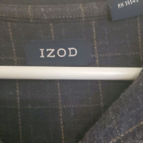 Men's Collared three button light sweater - Picture 3 of 6